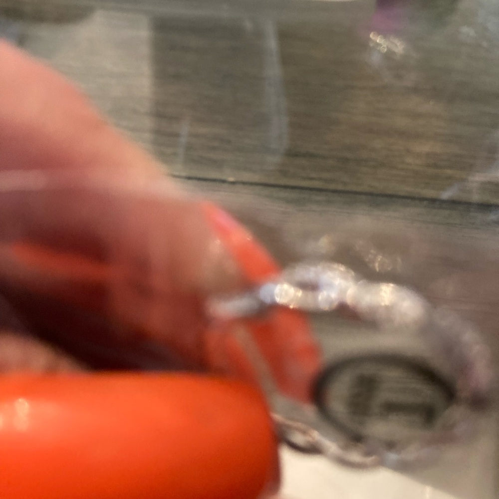 Ring- Size 7 Silver Cubic Zirconia  twist ring NWT - Picture 11 of 12